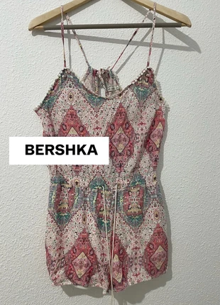 Overall/Salopette/Mono Bershka, marca: Bershka, estado: Muy bueno, tamaño: M / 38 / 10, 8,00 €, 9,10 € Protección al comprador incluida