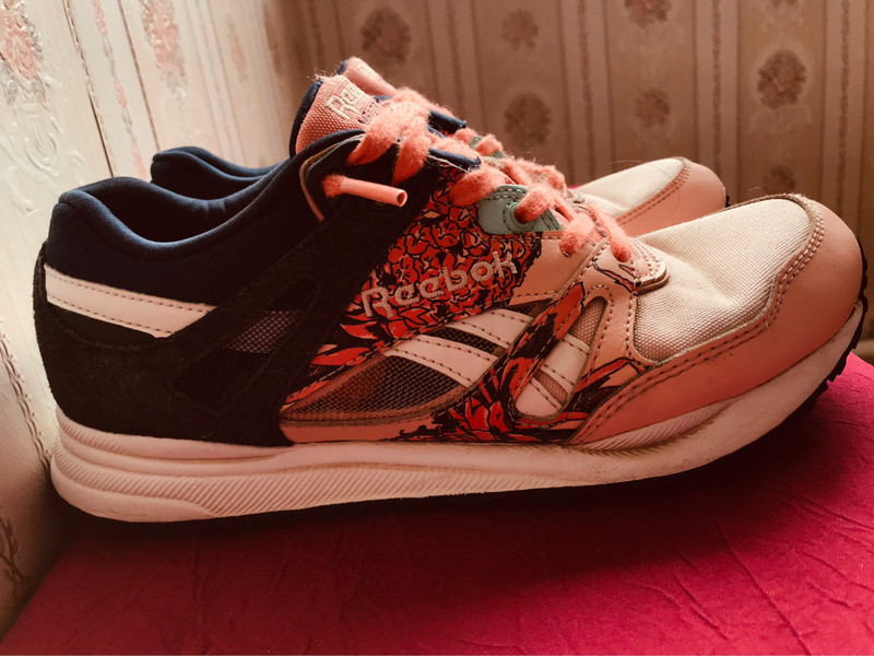 Reebok answer online 5 rose