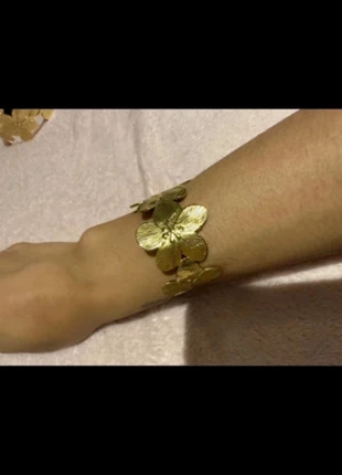 Bracelet manchette fleure couleur or acier inoxydable, brand: passionsdesiles, condition: Very good, €9.00, €10.15 includes Buyer Protection Pro