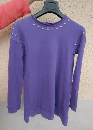 Maglia viola con borchie, merk: Sisley, staat: Heel goed, maat: L / 40 / 12, € 5,50, € 6,48 inclusief Kopersbescherming