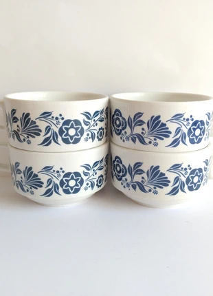 Lot de 4 tasses pyroblan porcelaine fleurs bleues vintage, marca: Vintage, estado: Muito bom, €15.00, €16.45 inclui Proteção do Comprador Pro