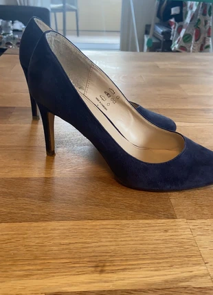 dunkelblaue Wildleder Pumps, marke: Minozzi, zustand: Sehr gut, größe: 38, 10,00 €, 11,20 € inklusive Vinted-Käuferschutz