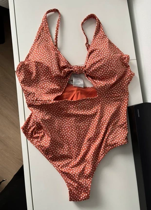 Badpak met cut-outs, merk: H&M, staat: Nieuw met prijskaartje, maat: XL / 42 / 14, € 5,00, € 5,95 inclusief Kopersbescherming