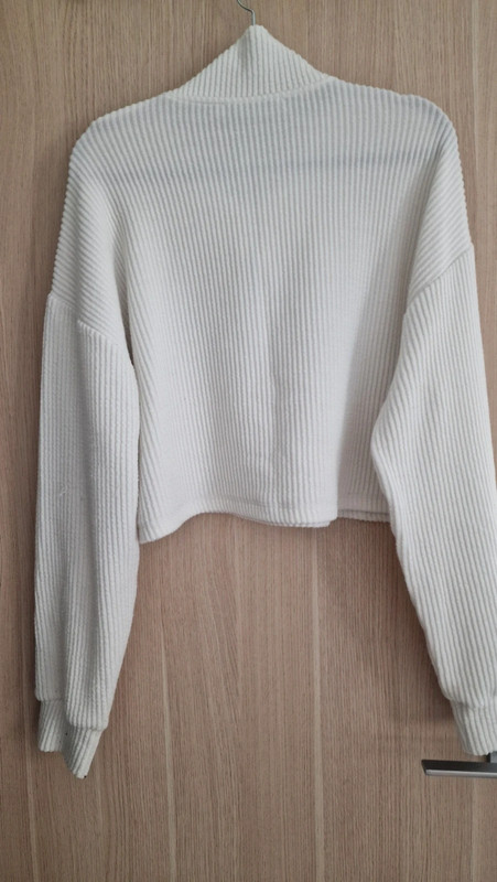 Long Sleeve t-shirt with zipper 2