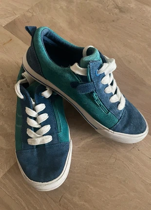 Sneakers niño Okaïdi talla 34 azul marino y verde, marca: Okaïdi, estado: Muy bueno, tamaño: 34, 4,00 €, 4,90 € Protección al comprador incluida