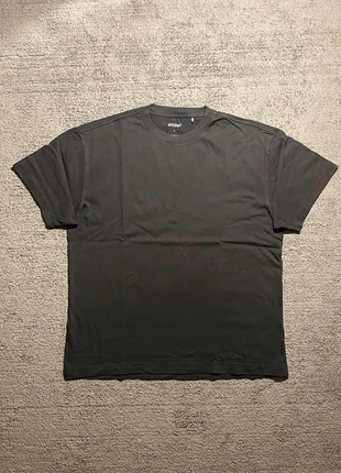 Weekday Oversized Tee, marke: Weekday, zustand: Sehr gut, größe: M, 12,00 €, 13,30 € inklusive Vinted-Käuferschutz