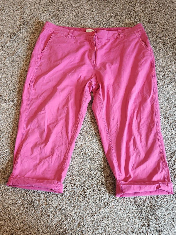 Women's Plus Sz 16 Crown and Ivy Crop Pants 1