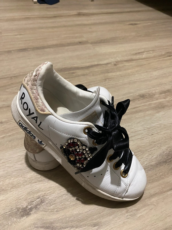 Adidas Stan Smith limited edition crown Vinted