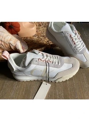 🌸superbes baskets neuves, marque: Calvin Klein, état: Neuf avec étiquette, taille: 39, 57,00 €, 60,55 € Protection acheteurs incluse