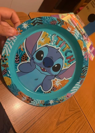 Assiette plastique stitch, brand: Stitch, condizioni: Nuovo senza cartellino, taglia: 3 anni / 98 cm, €2.00, €2.80 include la Protezione acquisti