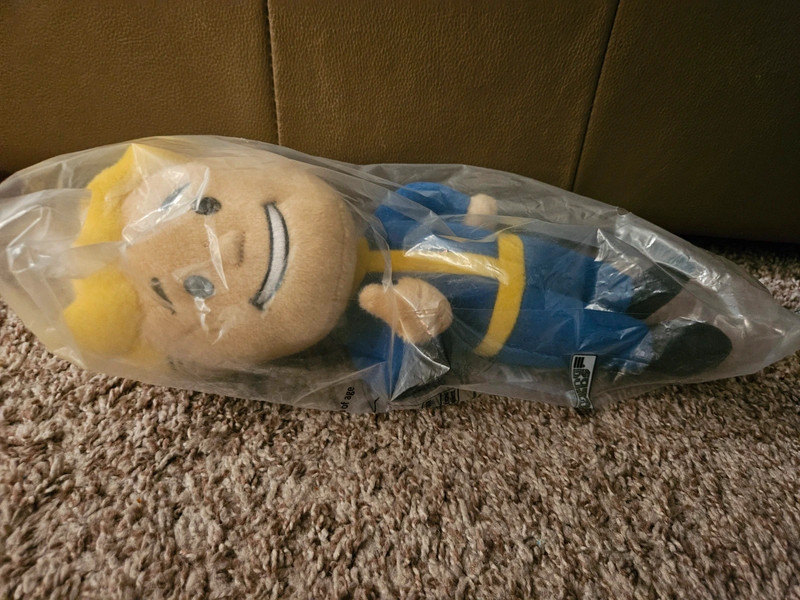 Fallout Thumbs Up Vault Boy 101 Plush 3