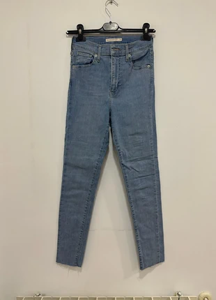 Levi's jeans, long pants for women, size 32-34 retro vintage y2k, merk: Levi Strauss & Co., staat: Heel goed, maat: XS / 34 / 6, € 5,00, € 5,95 inclusief Kopersbescherming
