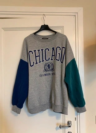 Felpa oversize “Chicago”, brand: Primark, condizioni: Ottime, taglia: M / IT 42 / EU 38, €7.00, €8.05 include la Protezione acquisti