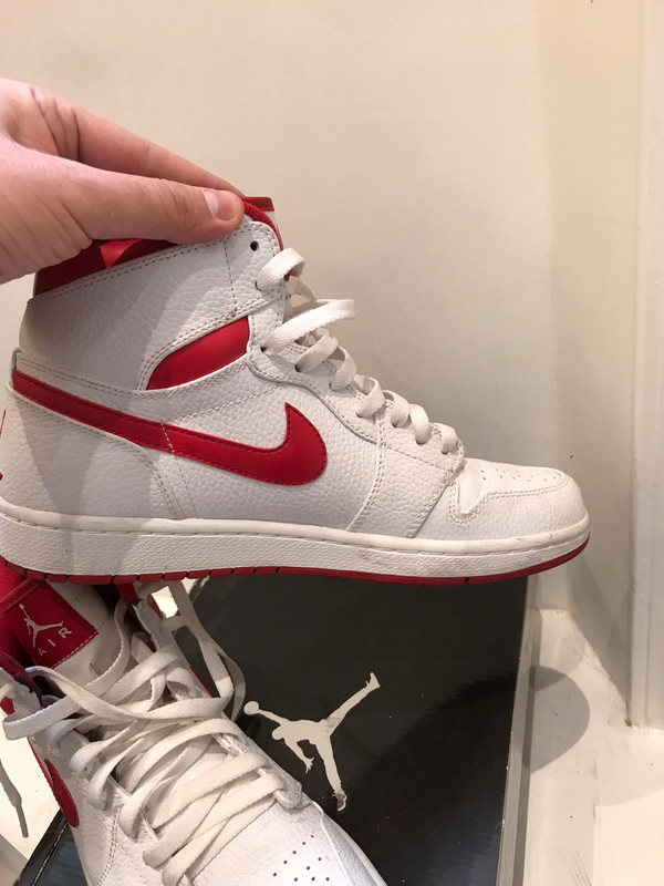 Jordan 1 white metallic red 2009