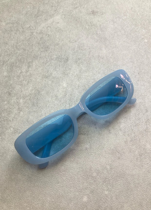 lunette de soleil vintage 2000s y2k été rétro, marque: Vintage Dressing, état: Neuf sans étiquette, 5,00 €, 5,95 € Protection acheteurs incluse