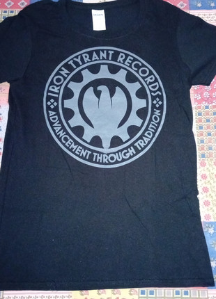Iron Tyrant Records - Metal, marque: Gildan, état: Très bon état, taille: S / 36 / 8, 3,00 €, 3,85 € Protection acheteurs incluse