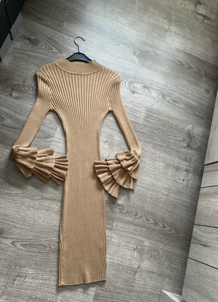 Middellange jurk, marque: MustHave, état: Très bon état, taille: S / 36 / 8, 12,00 €, 13,30 € Protection acheteurs incluse