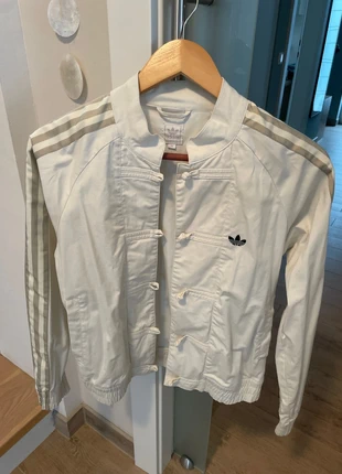 Adidas Jacke Vintage, marke: adidas, zustand: Sehr gut, größe: S / 36 / 8, 30,00 €, 32,20 € inklusive Vinted-Käuferschutz
