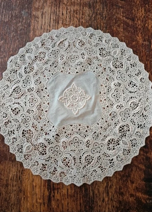 Beautiful vinyl lace doilies set of 4, brand: decor, condition: New with tags, £6.75, £7.79 includes Buyer Protection