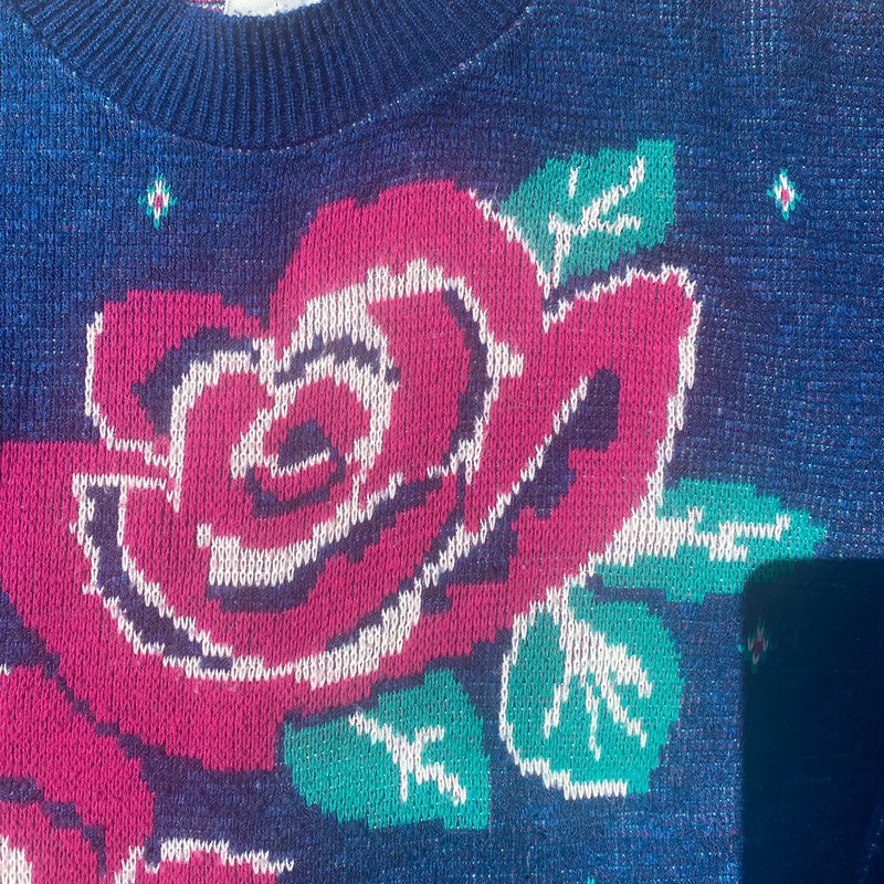 VTG ‘80s Knit Giant Roses Sweater 4