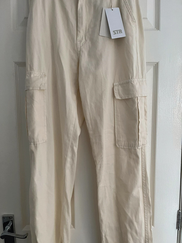 Stradivarius 2025 cargo trousers