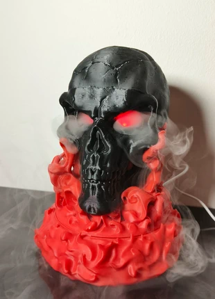 Skull Mist Humidifier blakc and red, merk: engraved3d, staat: Heel goed, € 24,99, € 26,94 inclusief Kopersbescherming Pro