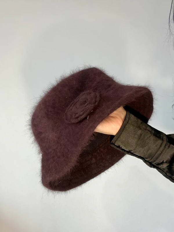 Chapeau vintage marron en angora tout doux 🤎