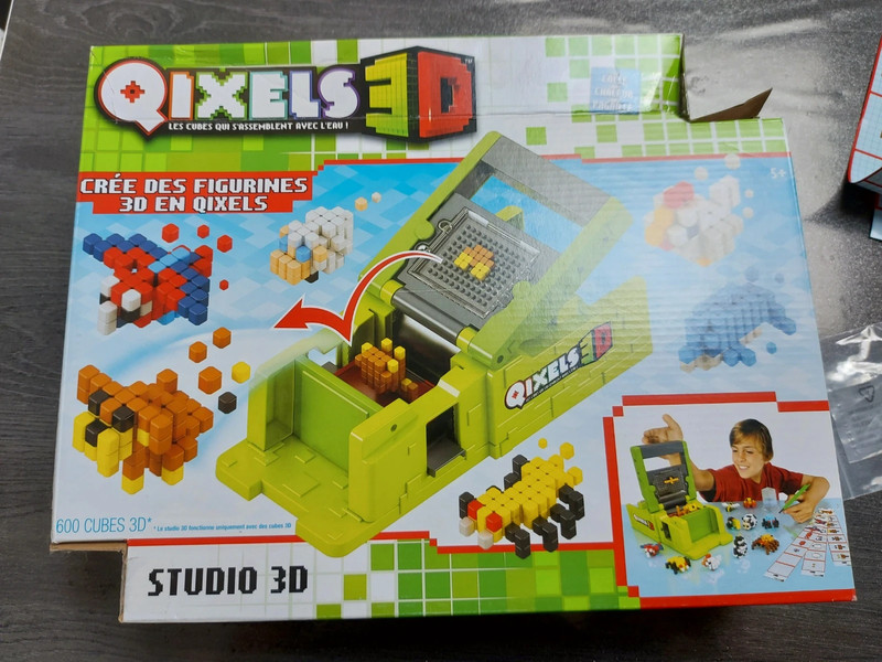 Qixels 3D