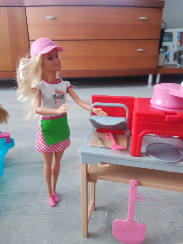 Pizzería barbie 2025