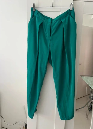 Pantalon asos vert taille 40, marque: ASOS, état: Très bon état, taille: L / 40 / 12, 12,00 €, 13,30 € Protection acheteurs incluse