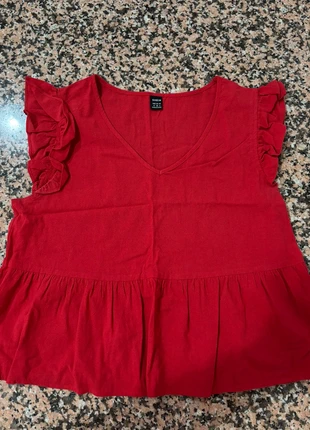 Blusa vermelha com folhos, marca: Shein, estado: Muito bom, tamanho: M / 38 / 10, €3.00, €3.85 inclui Proteção do Comprador