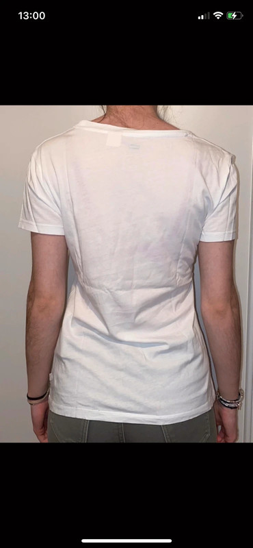 T shirt Levi s a paillettes argentees Vinted