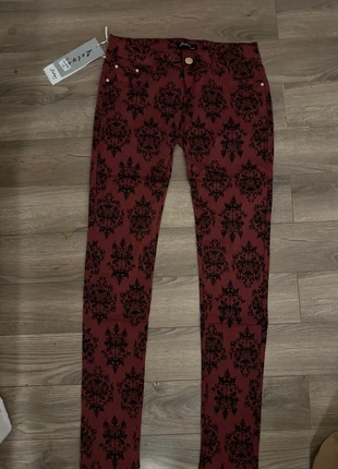 Pantalon slim  a motif, marke: Lelys Jeans, zustand: Neu, mit Etikett, größe: S / 36 / 8, 7,00 €, 8,05 € inklusive Vinted-Käuferschutz