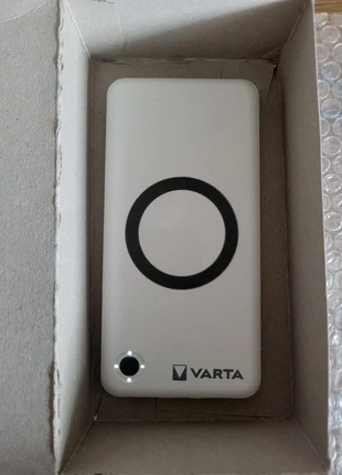 Varta Wireless Powerbank Type 57913, brand: VARTA, condizioni: Ottime, €25.00, €26.95 include la Protezione acquisti