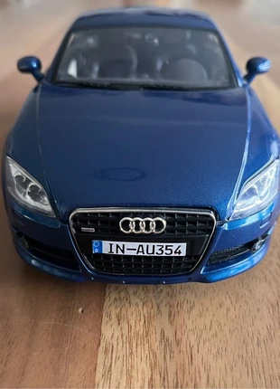 Audi TT 3.2 Modellauto 1:18, brand: Audi, condizioni: Ottime, taglia: Taglia unica, €39.00, €41.65 include la Protezione acquisti