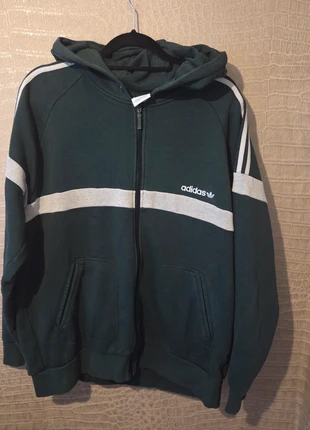 Addidas vest, merk: adidas, staat: Goed, maat: XL, € 4,00, € 4,90 inclusief Kopersbescherming