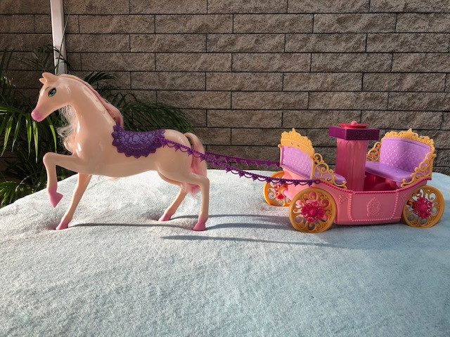 Paard met koets Barbie van Mattel - Vinted