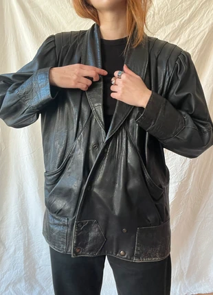Vintage black leather oversize jacket, marca: Vintage Dressing, estado: Bom, tamanho: L / 40 / 12, €40.00, €42.70 inclui Proteção do Comprador