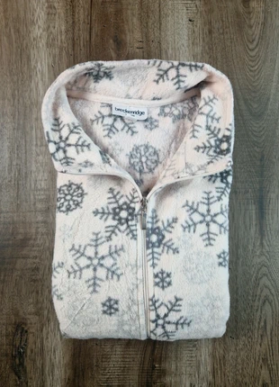 Veste polaire blanche Breckenridge Woman flocons gris taille 3X, marque: Breckenridge, état: Très bon état, taille: XXXL / 46 / 18, 24,90 €, 26,85 € Protection acheteurs (Pro) incluse