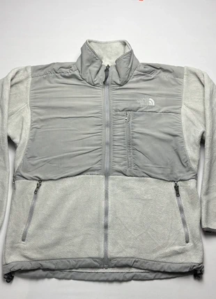 Veste Polaire The North Face Grise M Femme - Polartec - Empiècements Nylon, marke: The North Face, zustand: Sehr gut, größe: M / 38 / 10, 29,00 €, 31,15 € beinhaltet Vinted-Käuferschutz Pro