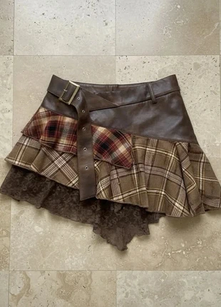 Jupe courte patchwork style steampunk – cuir marron, tartan et dentelle Taille S, brand: teturo, condizioni: Ottime, taglia: S / IT 40 / EU 36, €48.90, €52.05 include la Protezione acquisti