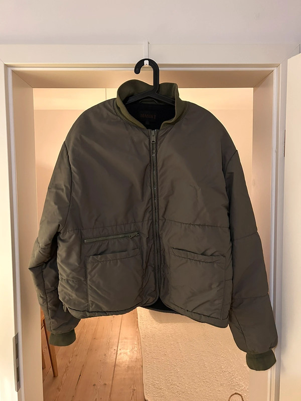 Yeezy Season 3 Bomber 1