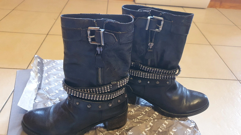 Superbe bottes Meline taille 36