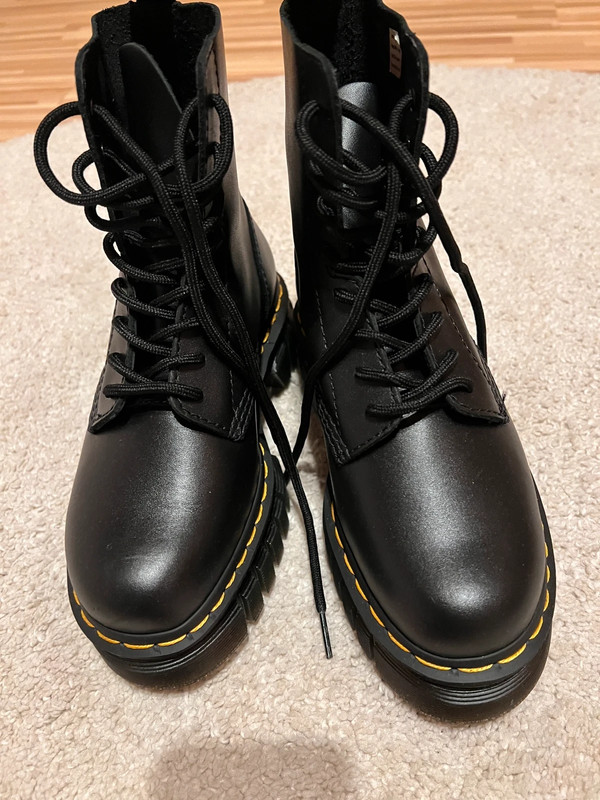 Dr.Martens Vinted