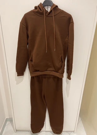 Tuta completa marrone calda tuta intera allenamento marrone - Combinaison complète marron, marke: Foto, zustand: Sehr gut, größe: XS / 34 / 6, 12,00 €, 13,30 € inklusive Vinted-Käuferschutz