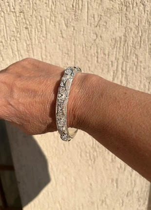 Bracelet ciselé neuf en acier argenté, marque: Inconnu, état: Neuf sans étiquette, 12,00 €, 13,30 € Protection acheteurs incluse