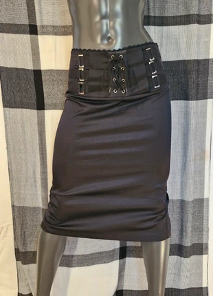 Jupe crayon noire corset lulumary collection, marque: LULUMARY, état: Très bon état, taille: M / 38 / 10, 8,00 €, 9,10 € Protection acheteurs incluse