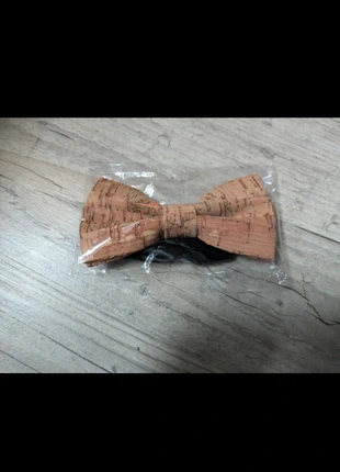 Noeud papillon en liège élégant et écoresponsable, brand: Badass box, condition: New with tags, €22.00, €23.80 includes Buyer Protection