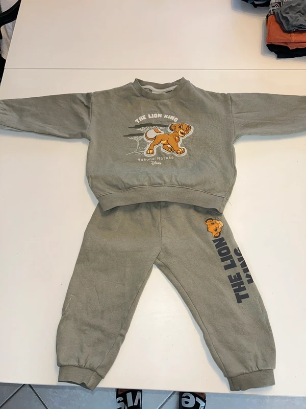 Ensemble jogging garçon roi Lion 3/4 ans