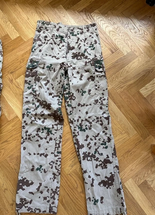 Bundeswehr Hose mit Vektorenschutz – Größe 33/36 sand, brand: Bundeswehr, condizioni: Ottime, taglia: IT 42 | W33, €20.00, €21.70 include la Protezione acquisti